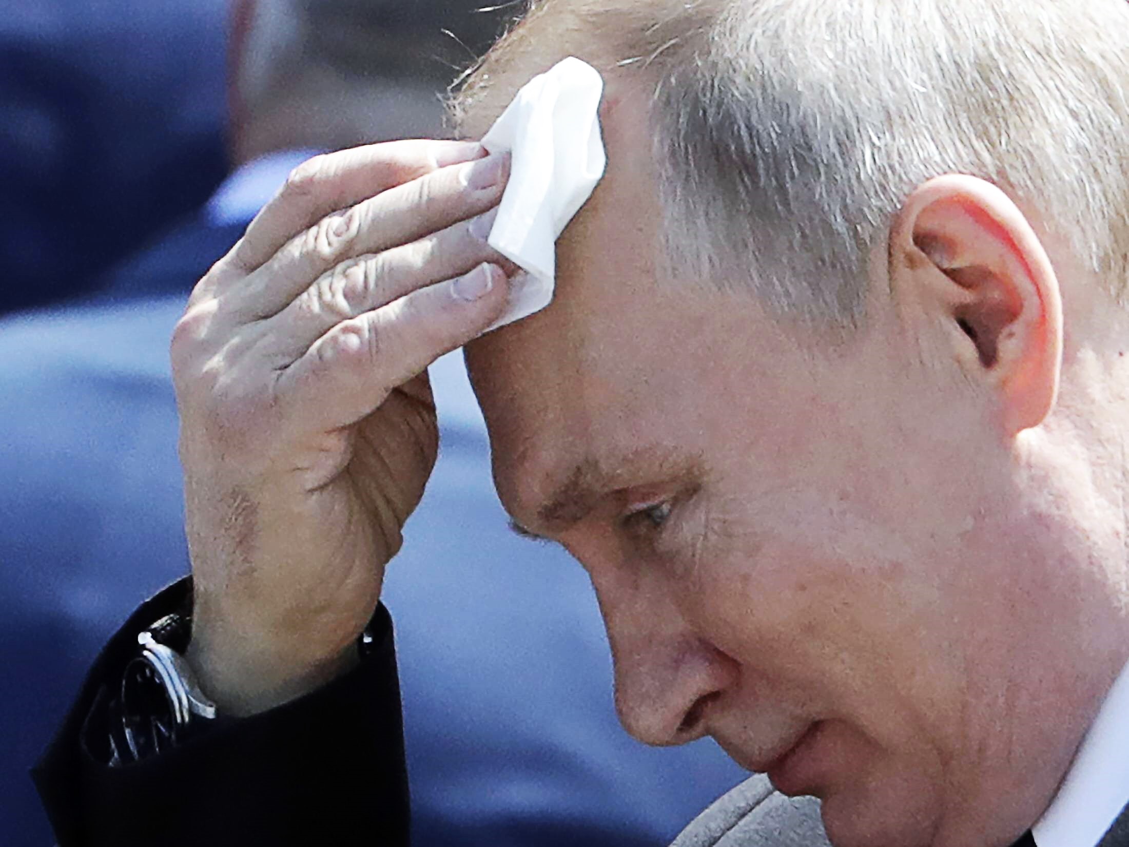Putin - heftiger Zitteranfall bei Treffen mit Xi schockt den chinesischen Präsidenten! Dieses Video erschüttert Russland!