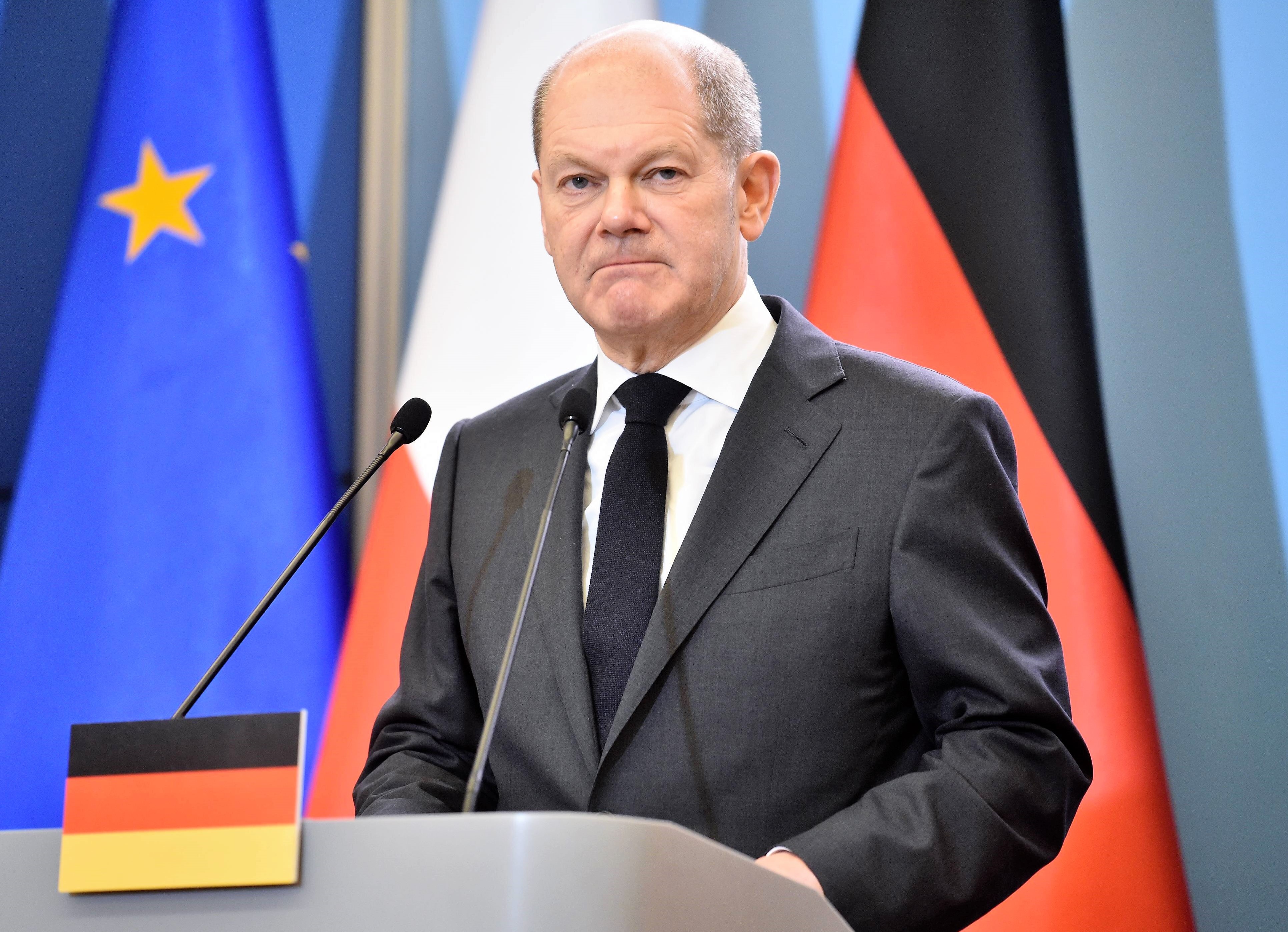 Greift Russland Deutschland an? Olaf Scholz sagt der Ukraine dauerhafte Hilfe zu - Putin tobt!