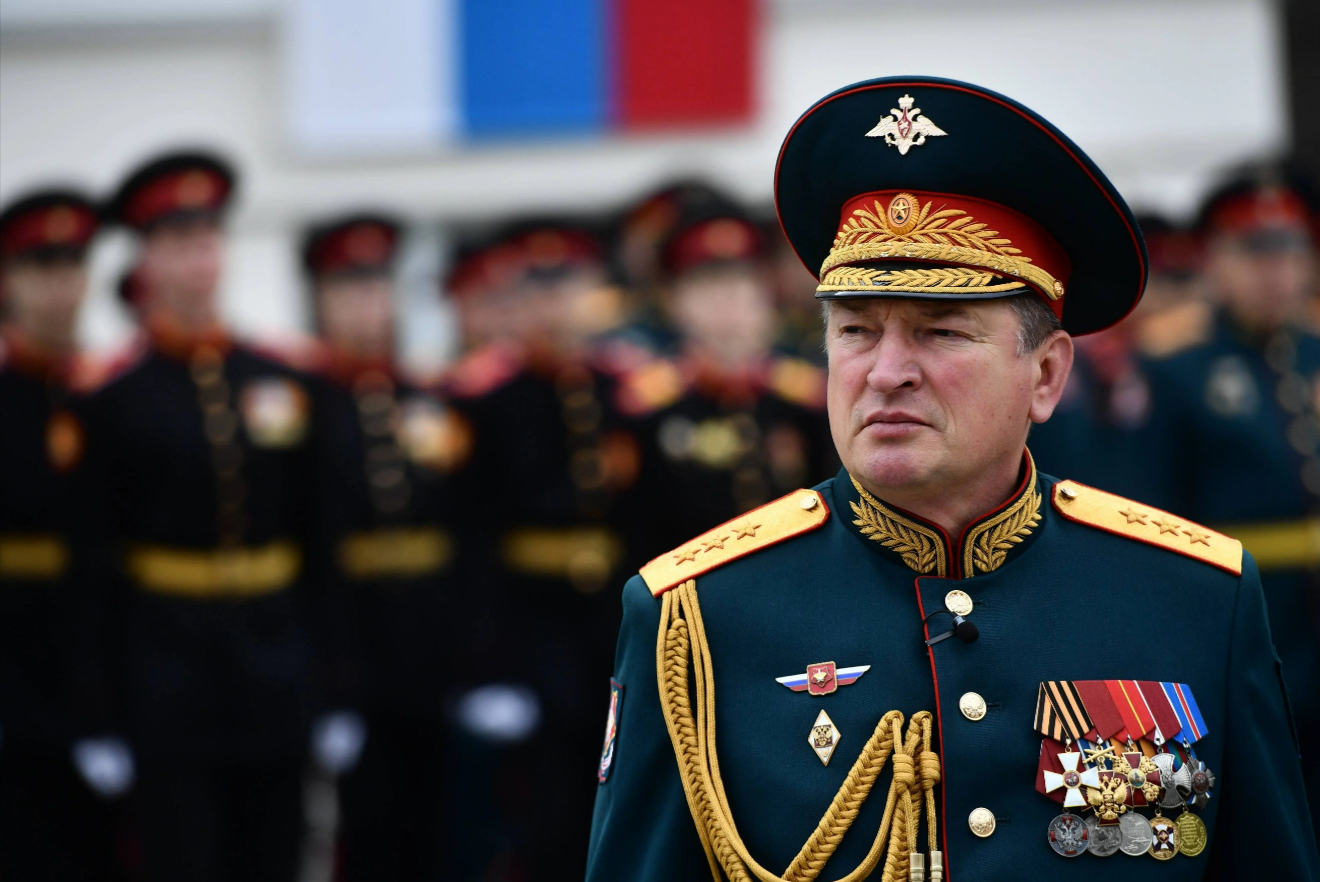 Russland wankt! NATO-Admiral sicher: Der Riese steht kurz vor dem Fall! Hat Putin sich übernommen?