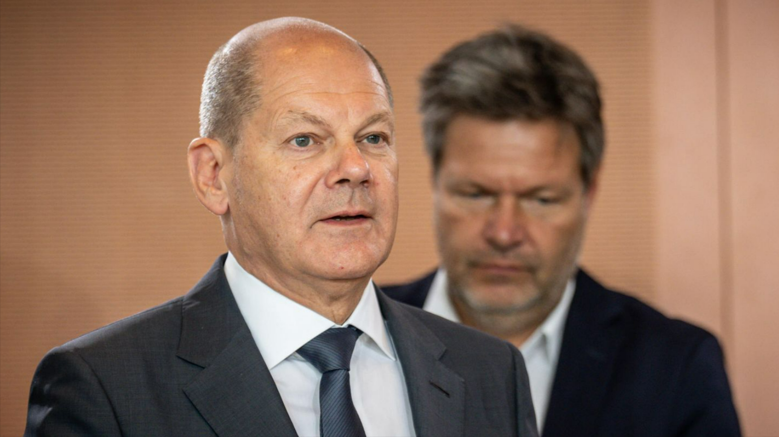 Umfrage-Debakel für die Ampel! Schlechteste Werte aller Zeiten! So sehen die Deutschen die Regierung