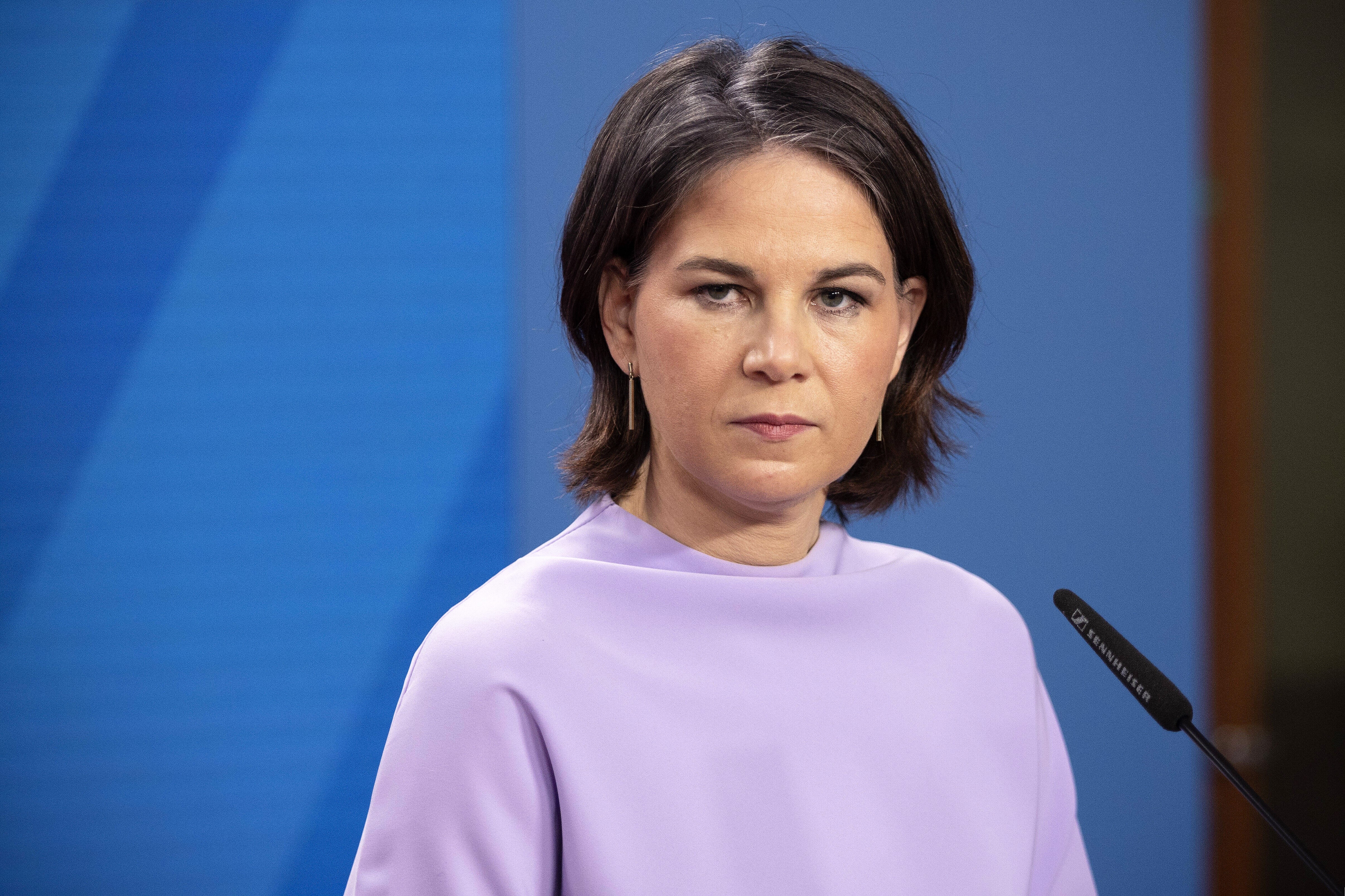 15,7 Mio. Euro für Schnittchen? Annalena-Baerbock heftig in der Kritik - Steuergeld für Catering!