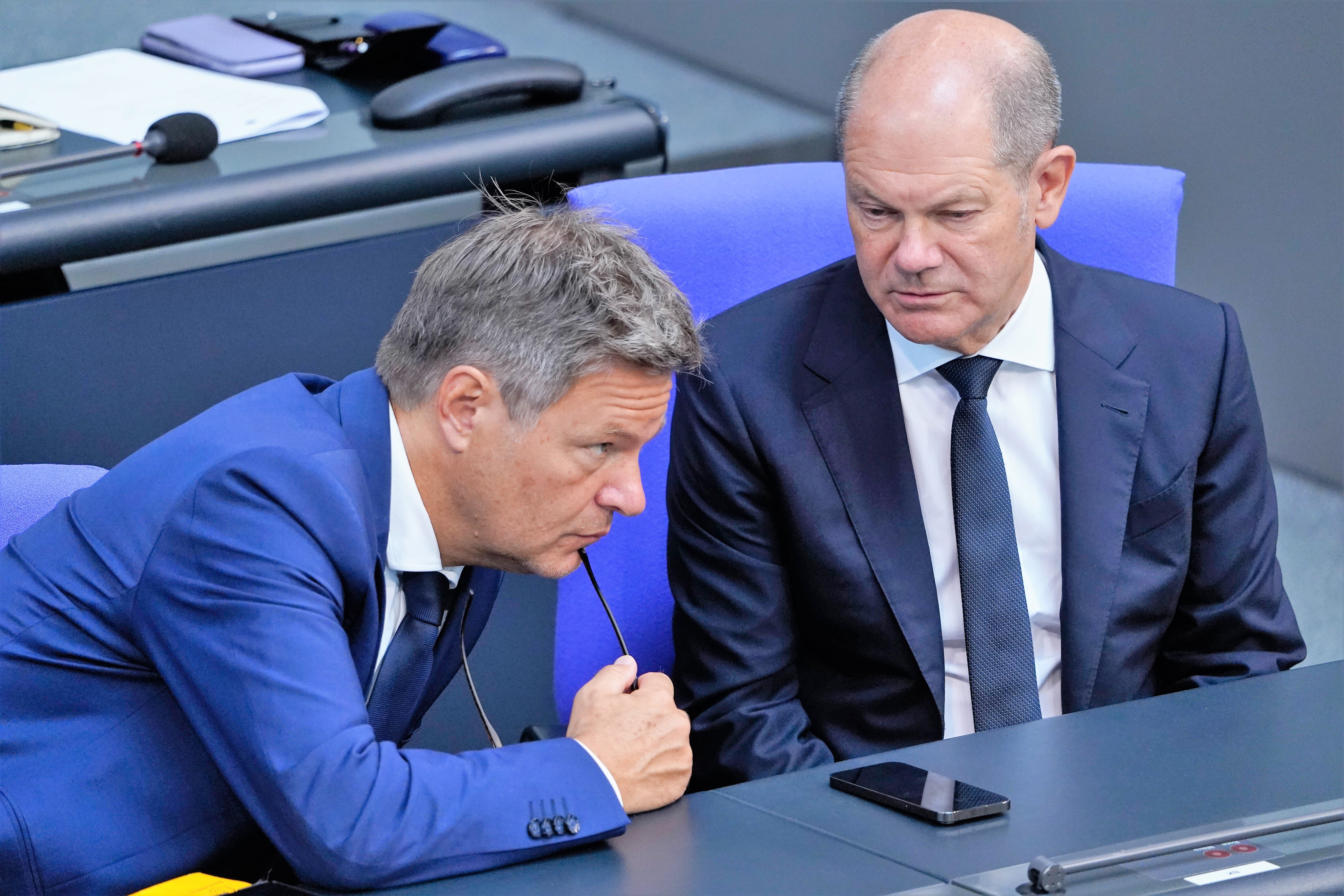 Eilmeldung - Strom und Gas-Preiserhöhungen offenbar für Millionen Kunden illegal